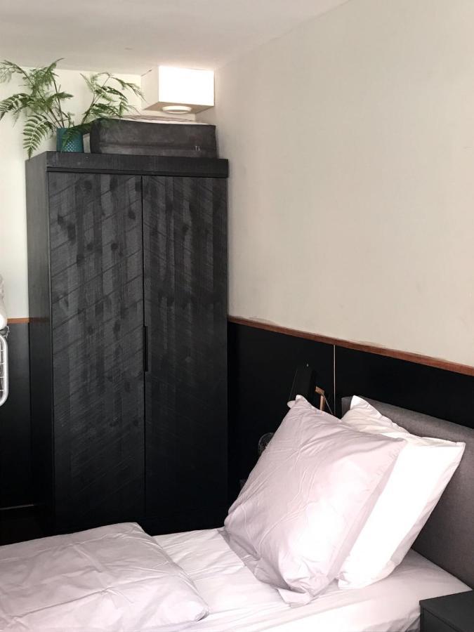 Amsterdam Red Light Bed & Breakfast ภายนอก รูปภาพ